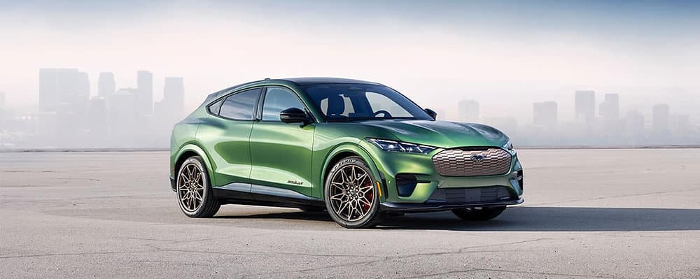Ford Cancels All-Electric 3-Row SUV Plans to Focus on Hybrid Models and Commercial EVs