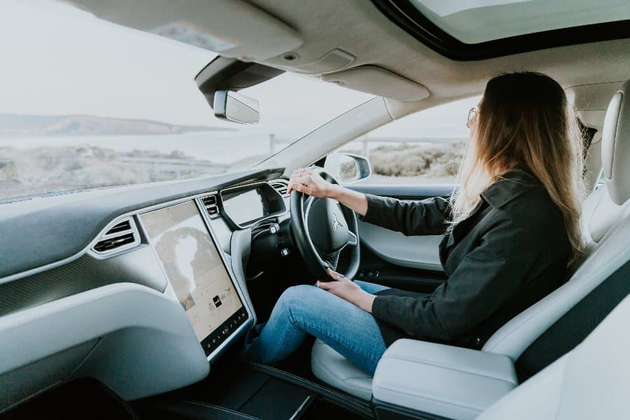 Is it Difficult to Drive an Electric Car? Familiar Yet Distinct